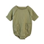 אוברול אורבני חצי שרוול בצבע ירוק זית