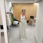 חליפת סאטן רכה גופייה וחצאית